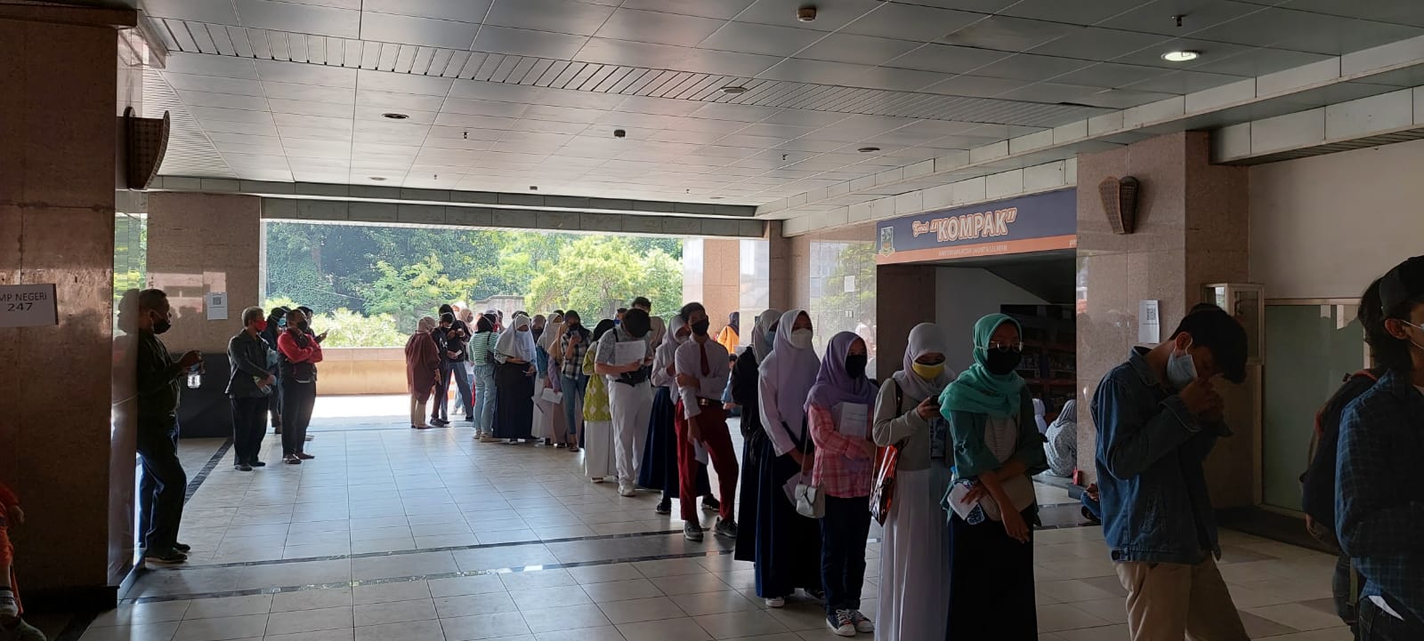 Vaksinasi di Kantor Walikota Jaksel